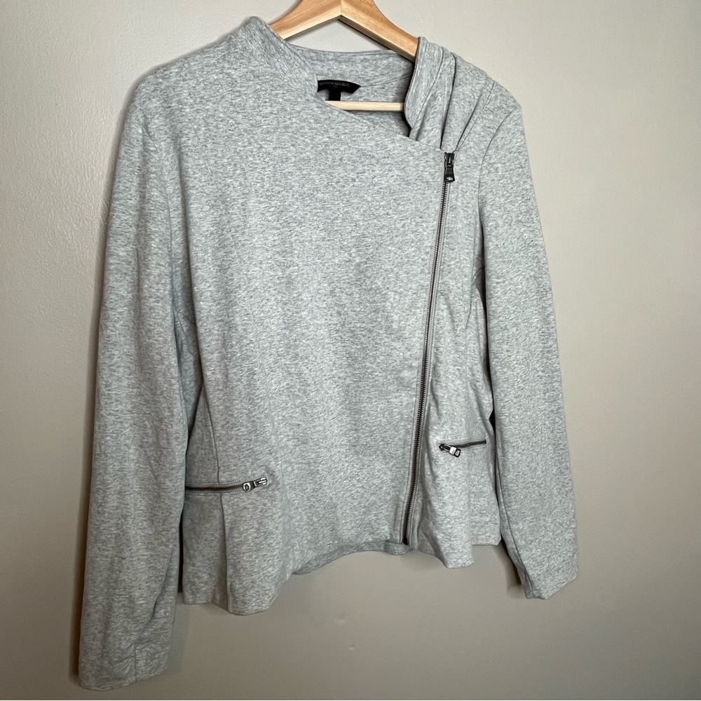 Banana Republic Asymmetrical Grey Long Sleeve Zip Fleece Jacket Size Large - Picture 3 of 8